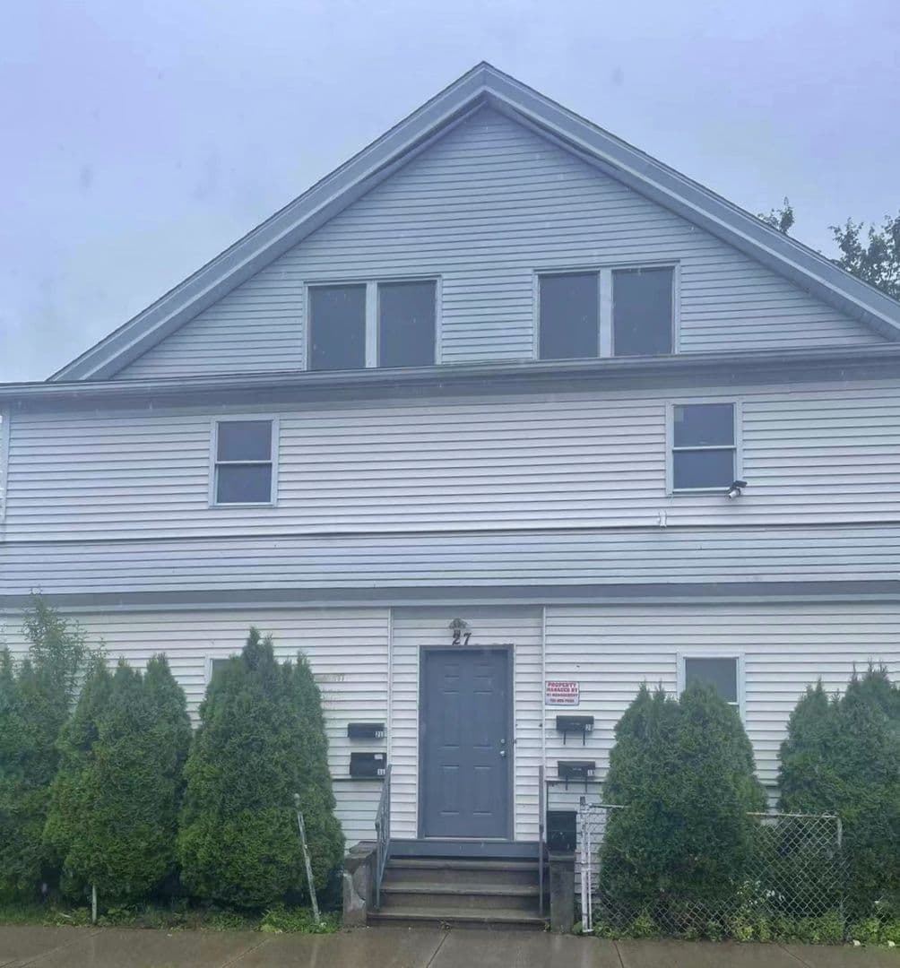 Springfield Apartment: 27 Loring St
