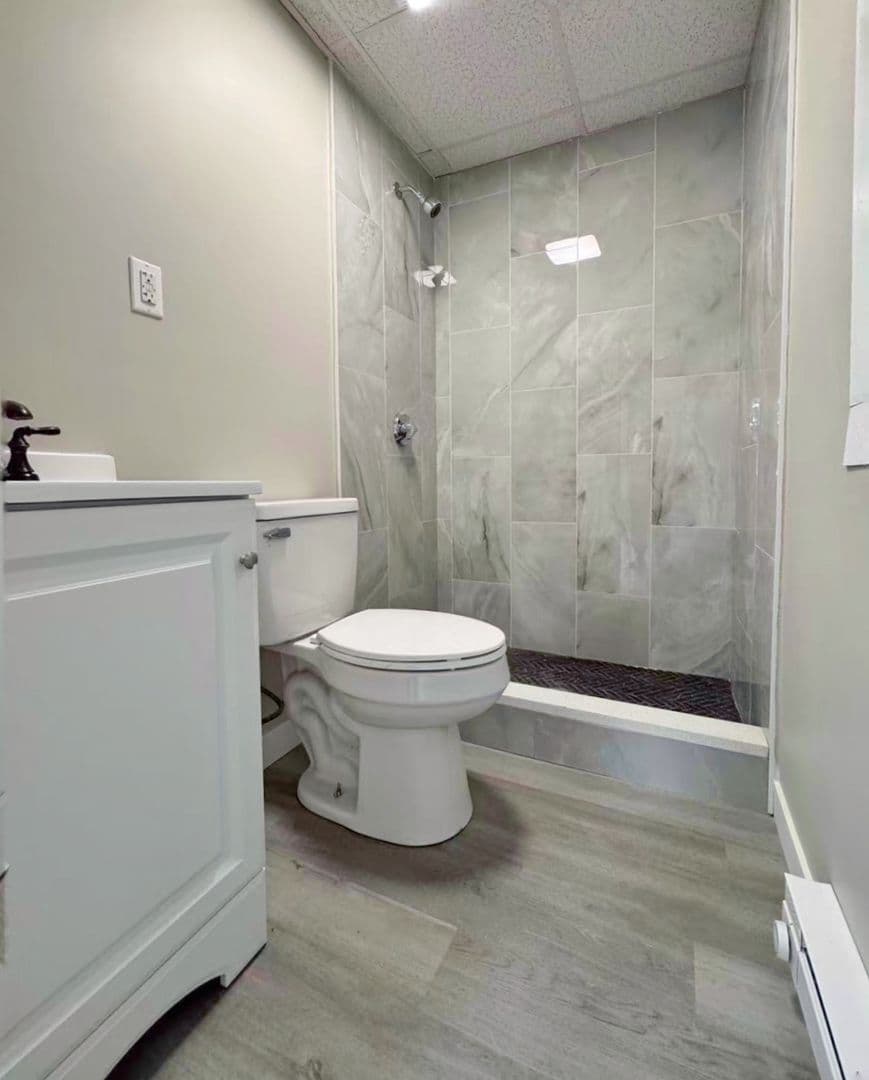 Springfield Apartment: 39-41 Hall St