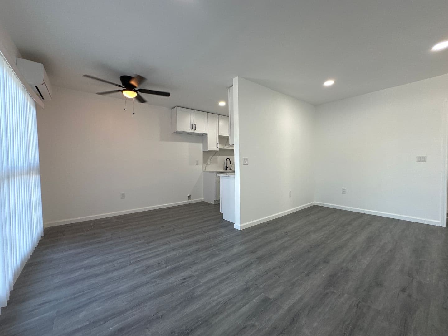Garden Grove Apartment: 10392 Lampson Ave