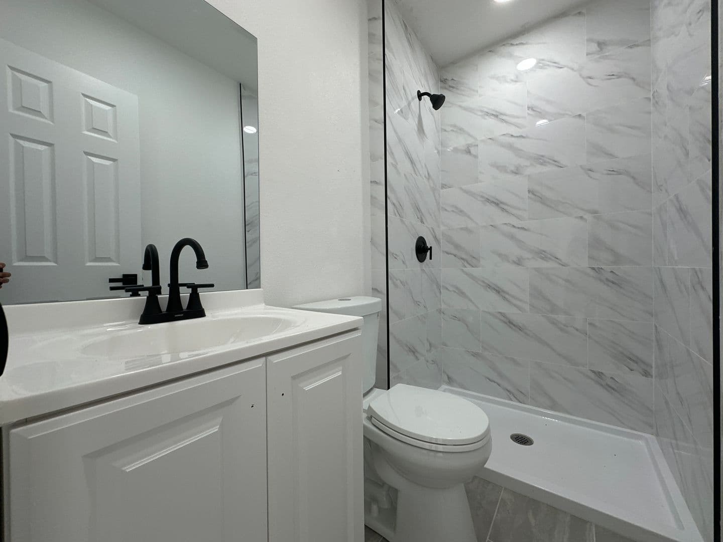 Garden Grove Apartment: 10392 Lampson Ave