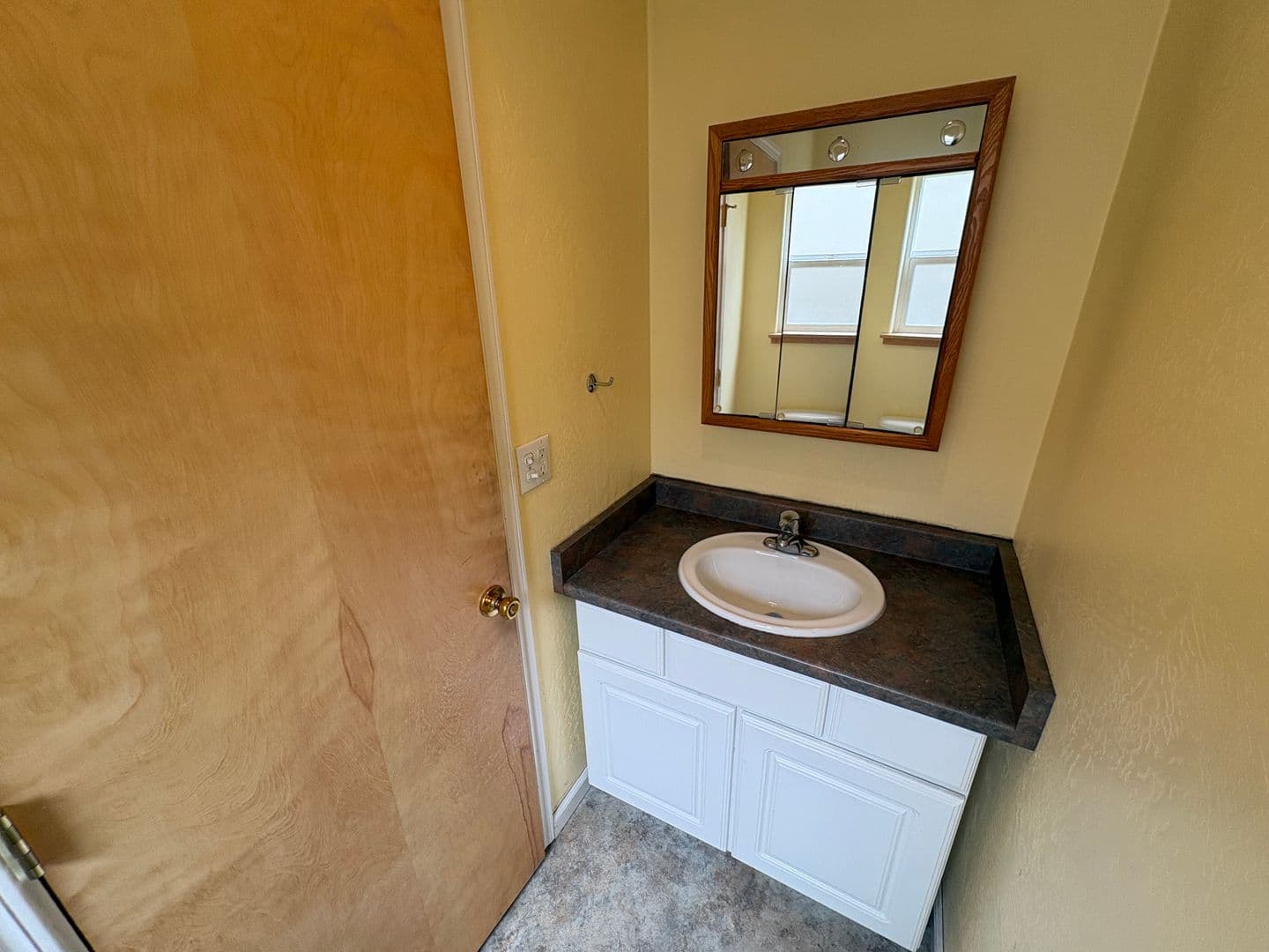 Arcata House: 2986 Janes Creek Dr.