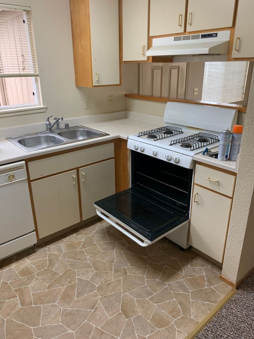 Arcata Apartment: 710 Bayside Road