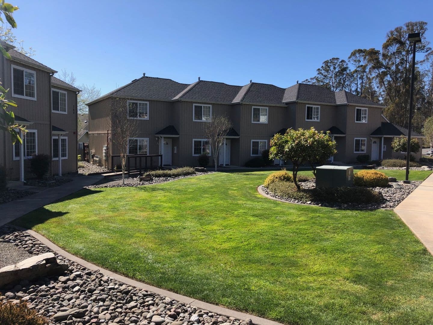 Arcata Apartment: 750 Bayside Road