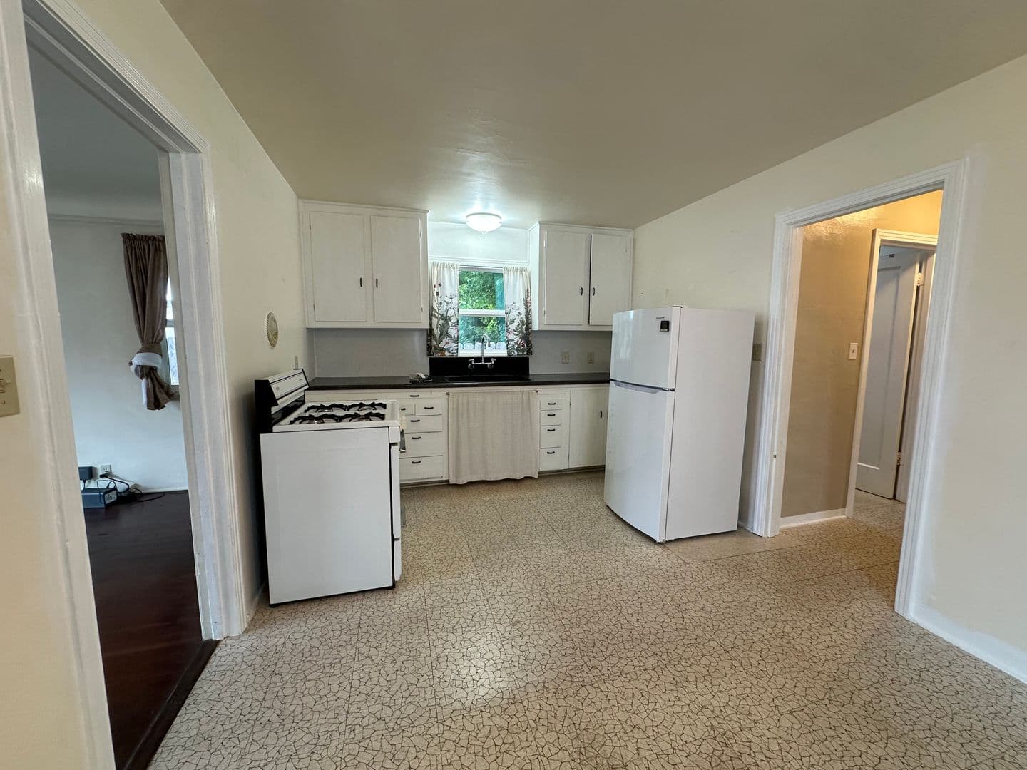 Eureka Apartment: 621-629 13th