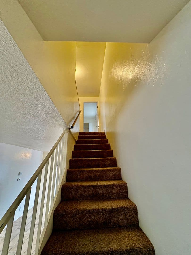 Arcata Townhome: 4560 Valley East Blvd.