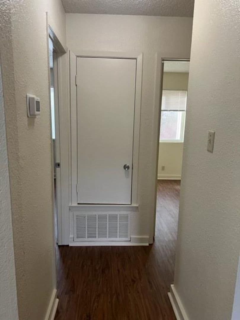 Georgetown Apartment: 304 Algerita