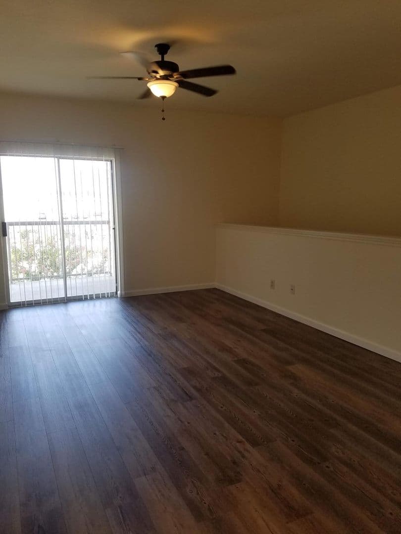 Georgetown Townhome: 200 Riverbend Drive