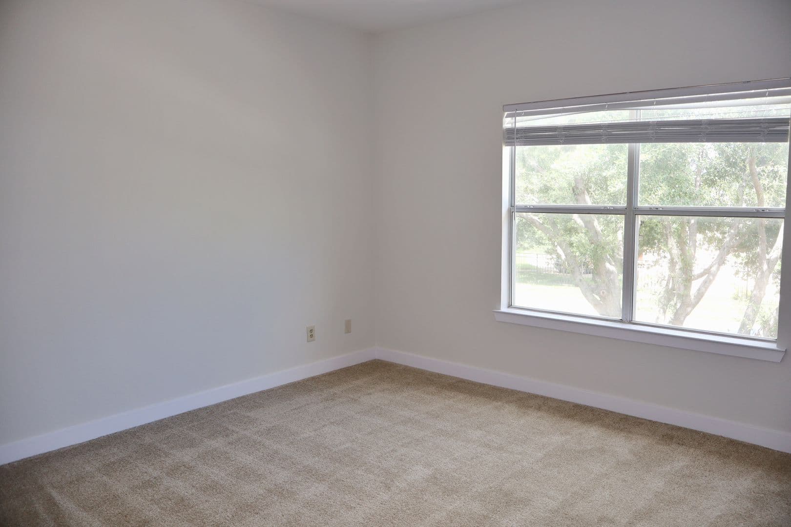 Georgetown Townhome: 200 Riverbend Drive