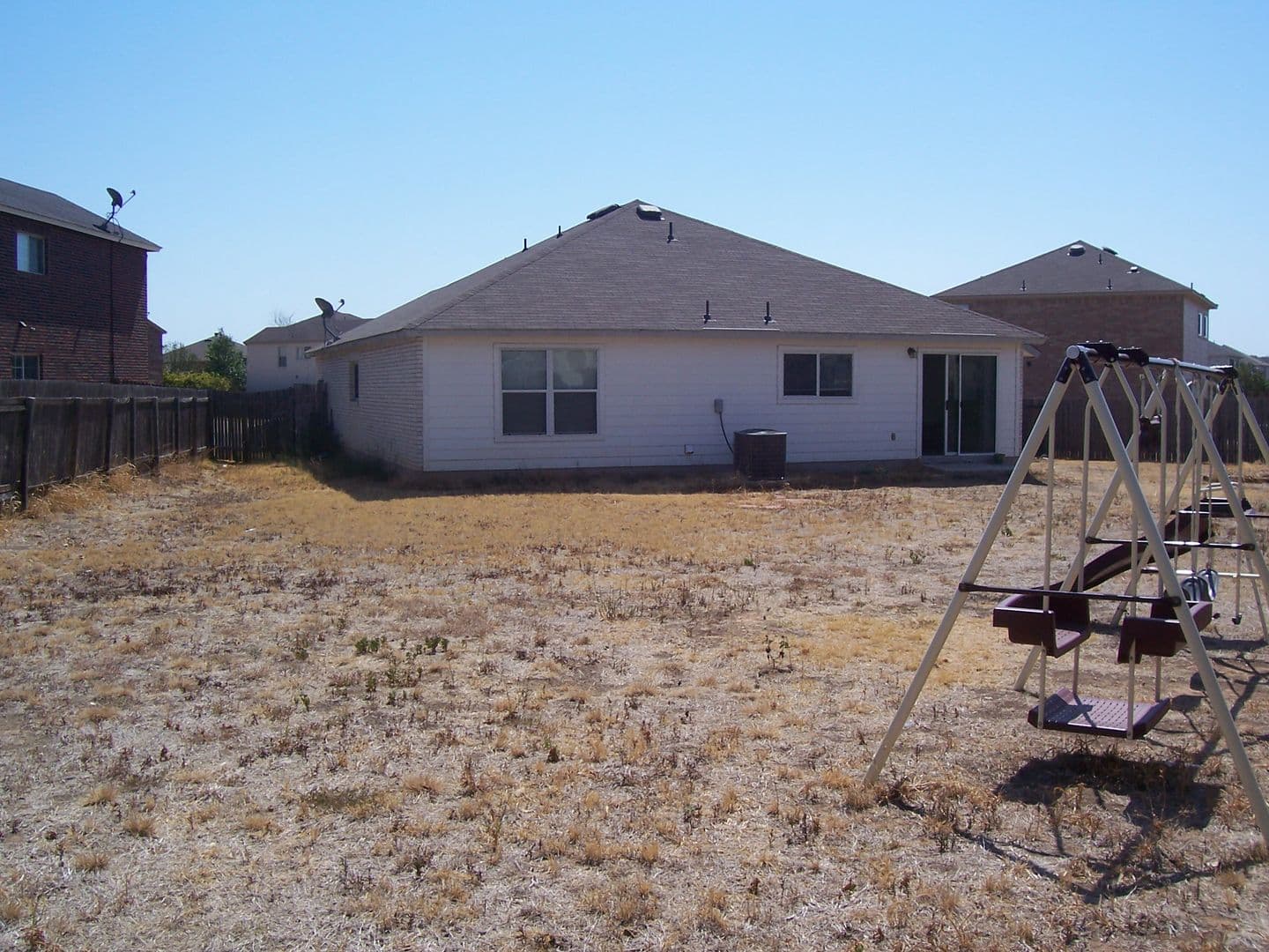 Leander House: 313 Edgewood Cove
