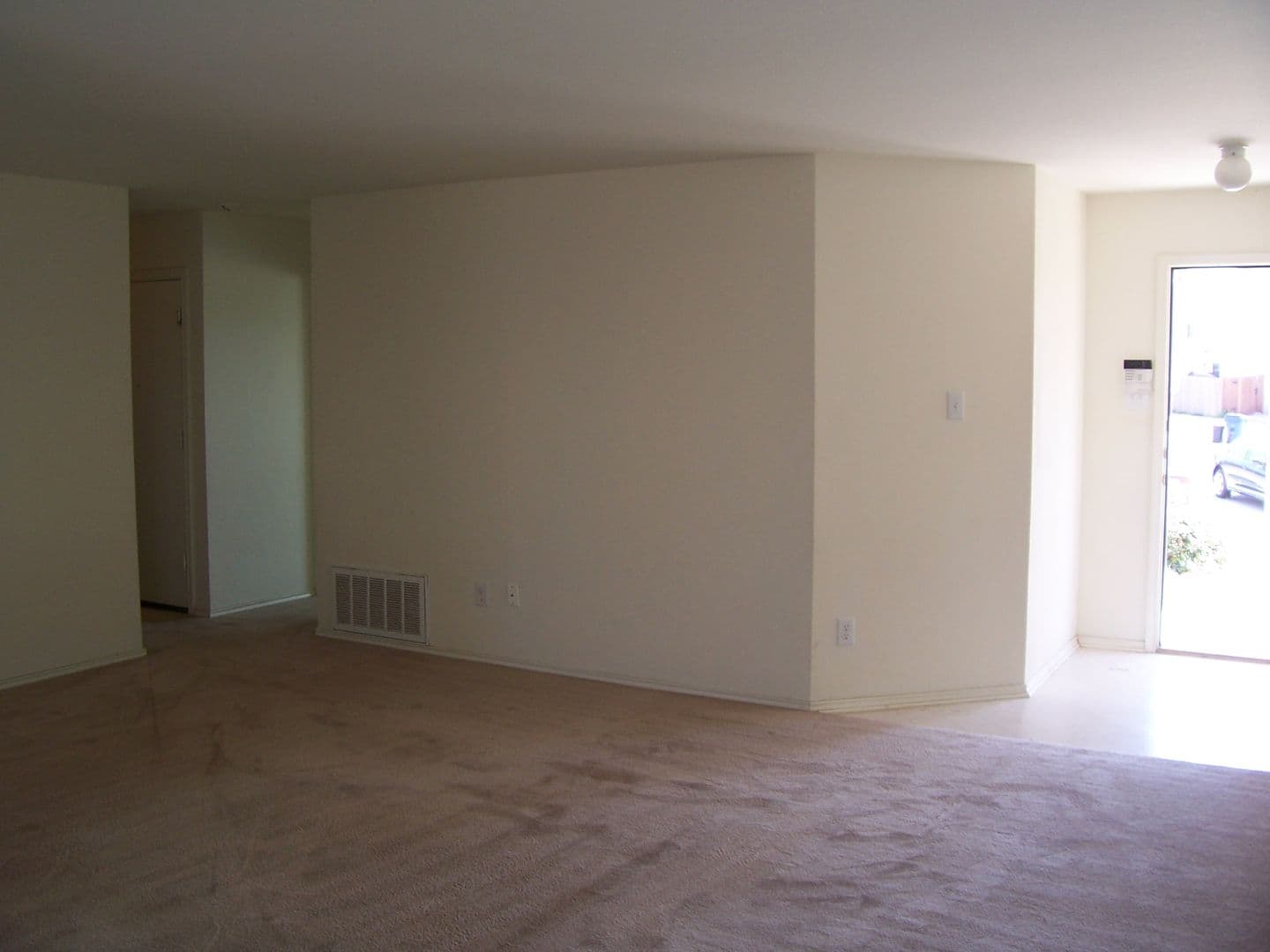 Leander House: 313 Edgewood Cove