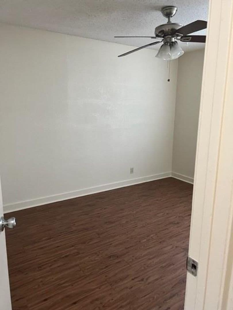 Georgetown Apartment: 304 Algerita