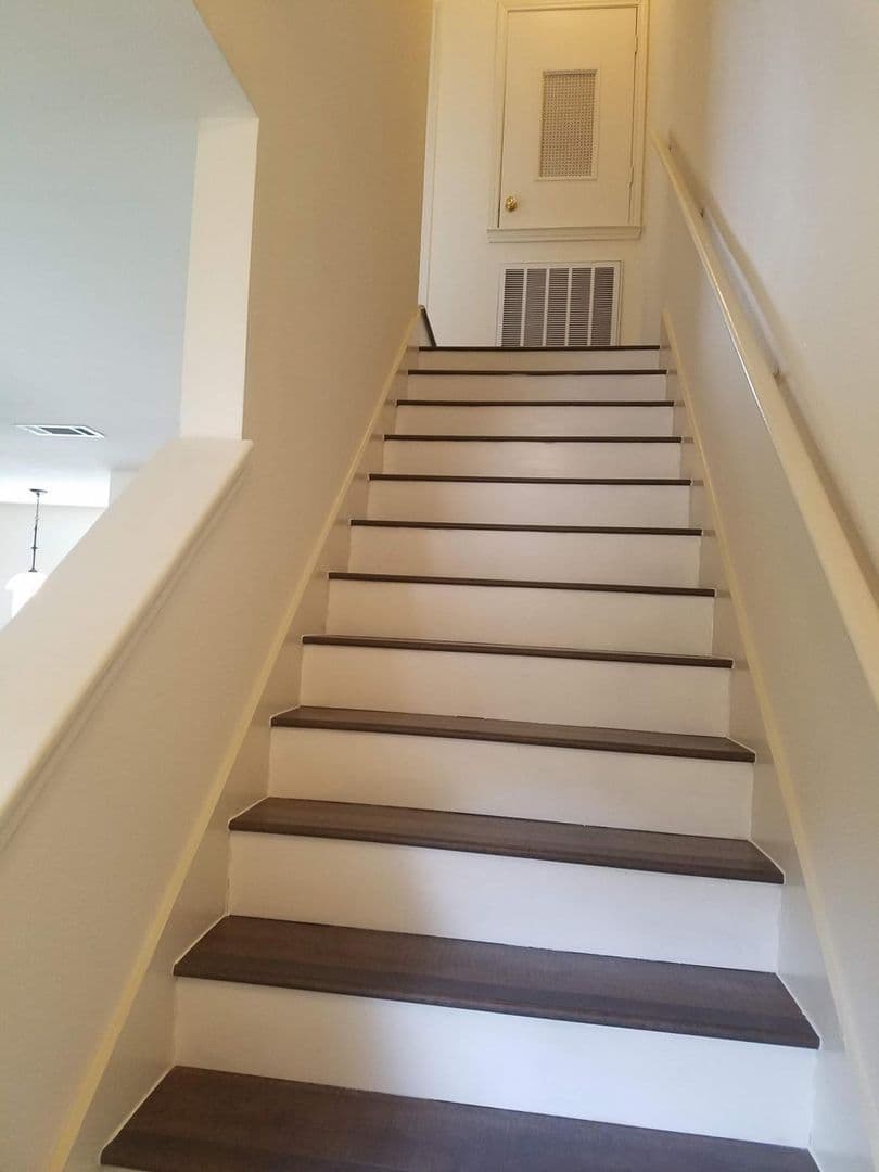 Georgetown Townhome: 200 Riverbend Drive