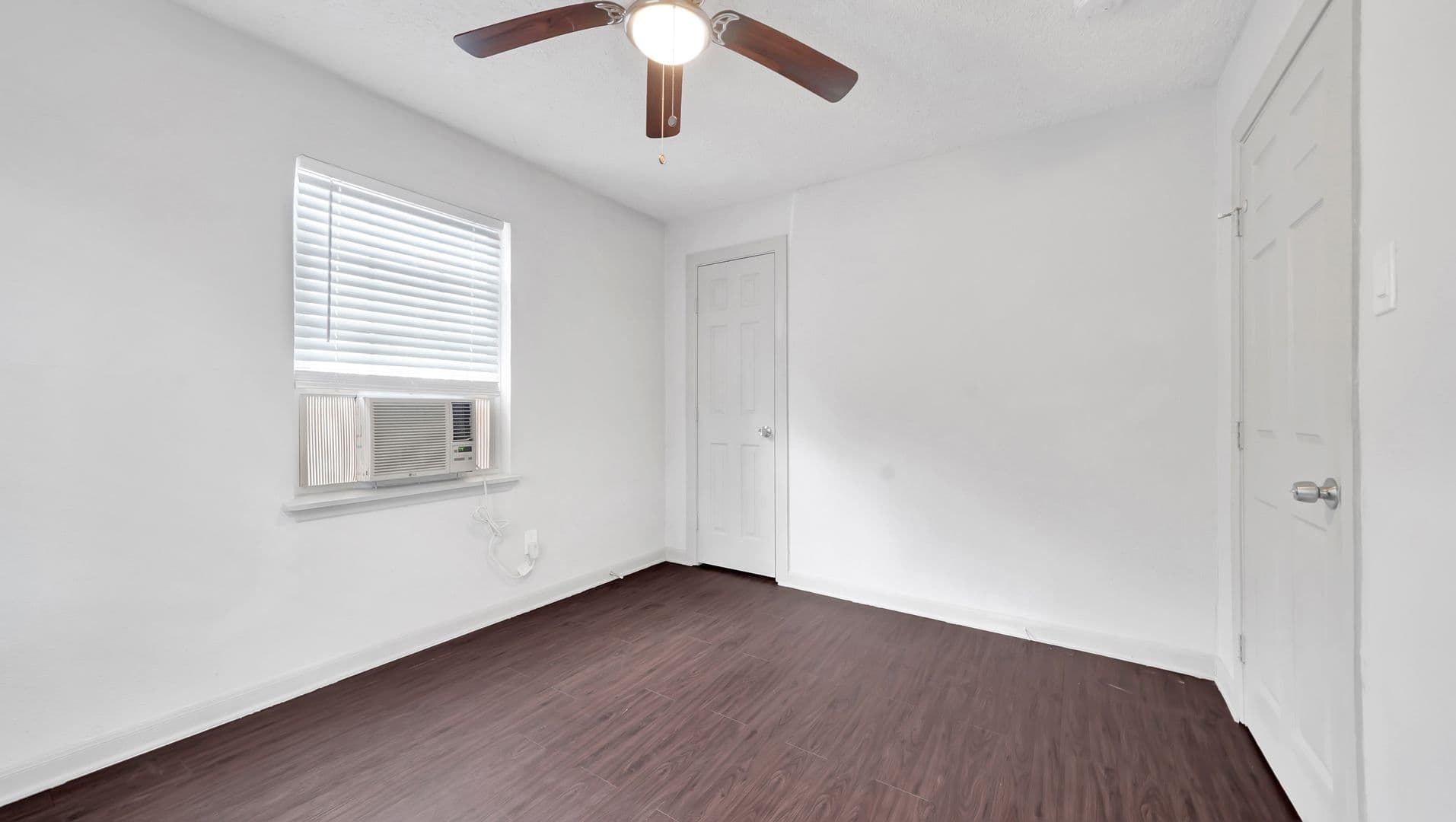 Houston Apartment: 2505 Delano Street - Unit 2