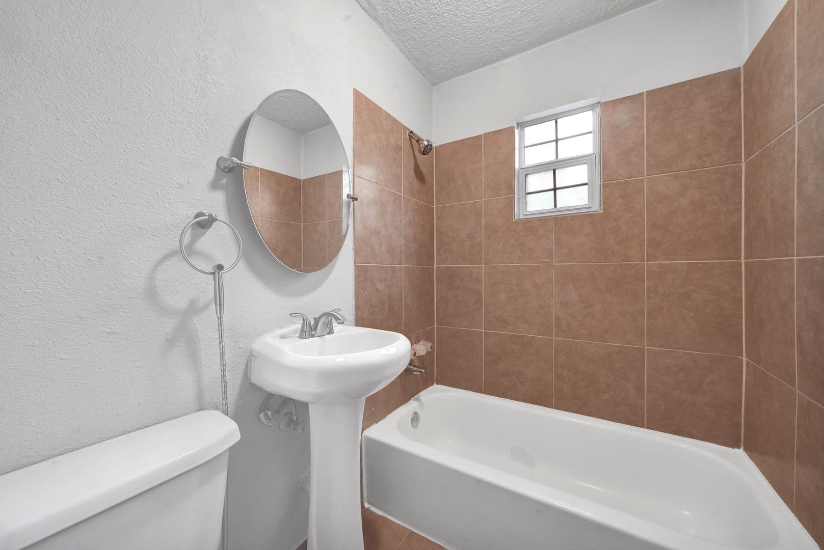 Houston Apartment: 2503 Delano Street - Unit 1