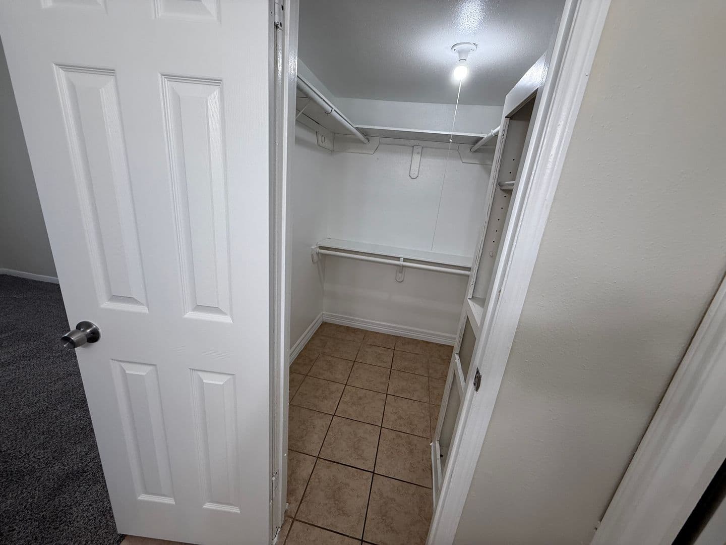 Houston Apartment: 7301 Jensen - 6