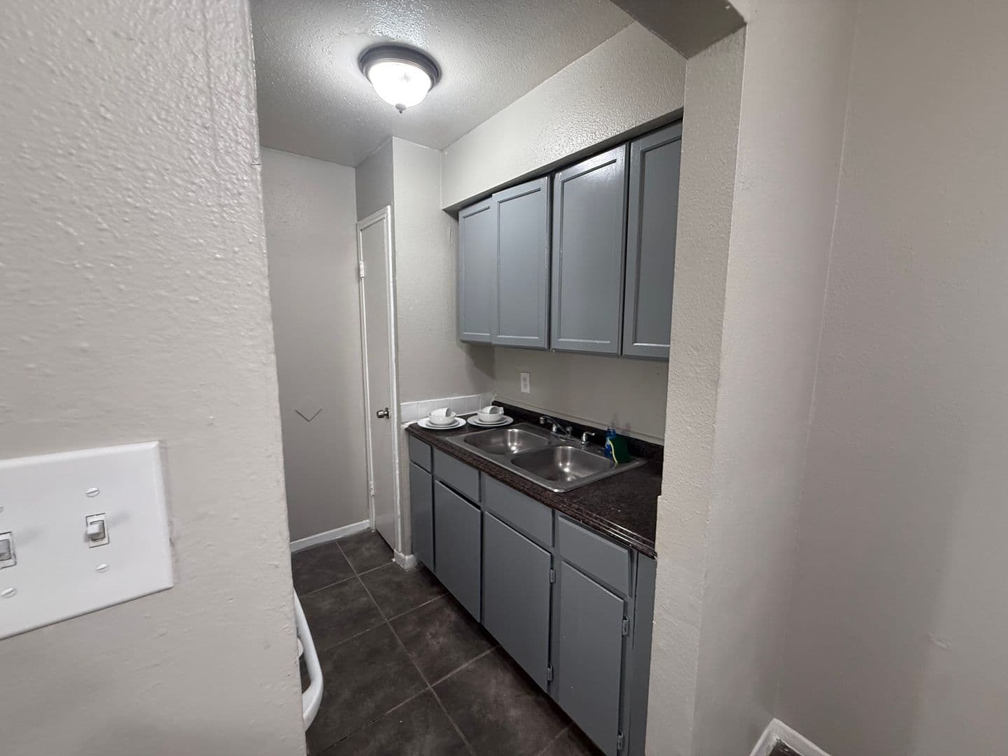 Houston Apartment: 7301 Jensen - 15