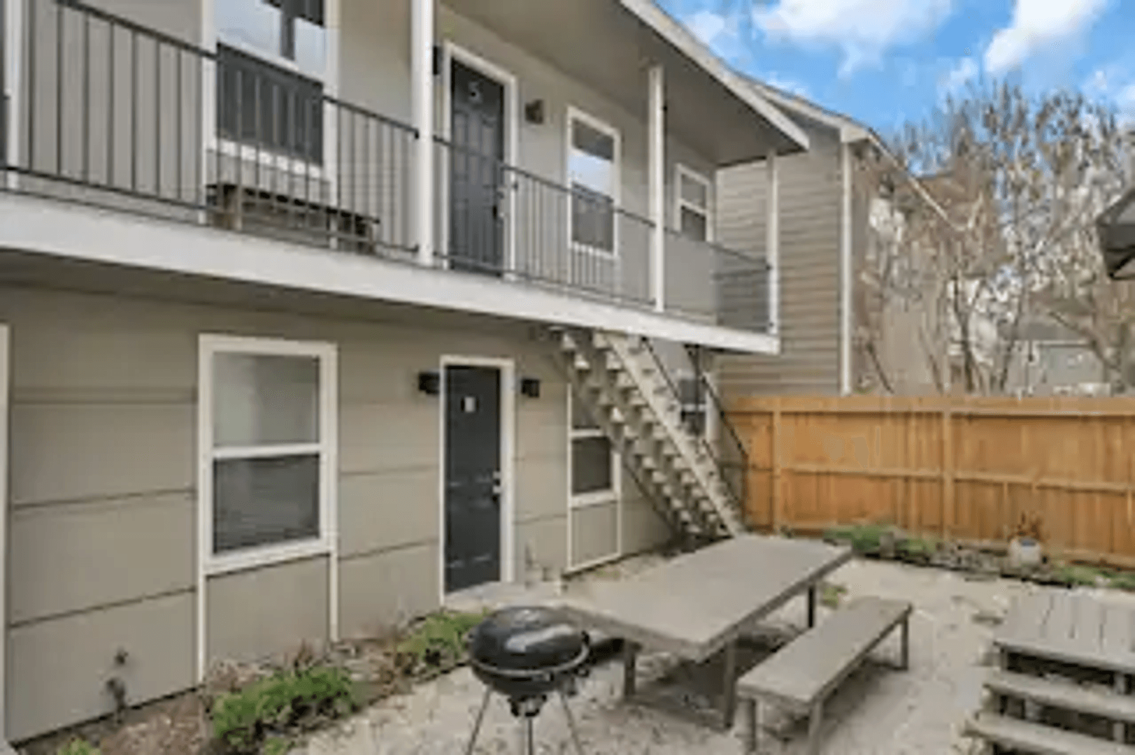 Houston Apartment: 1953 Dryden St