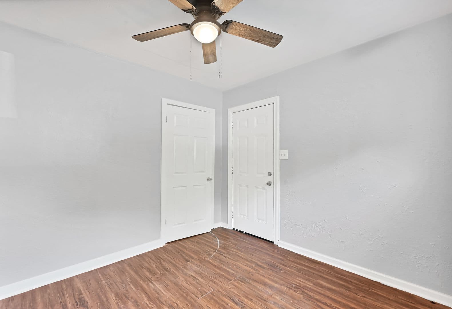 Conroe House: 601 Booker Washington St