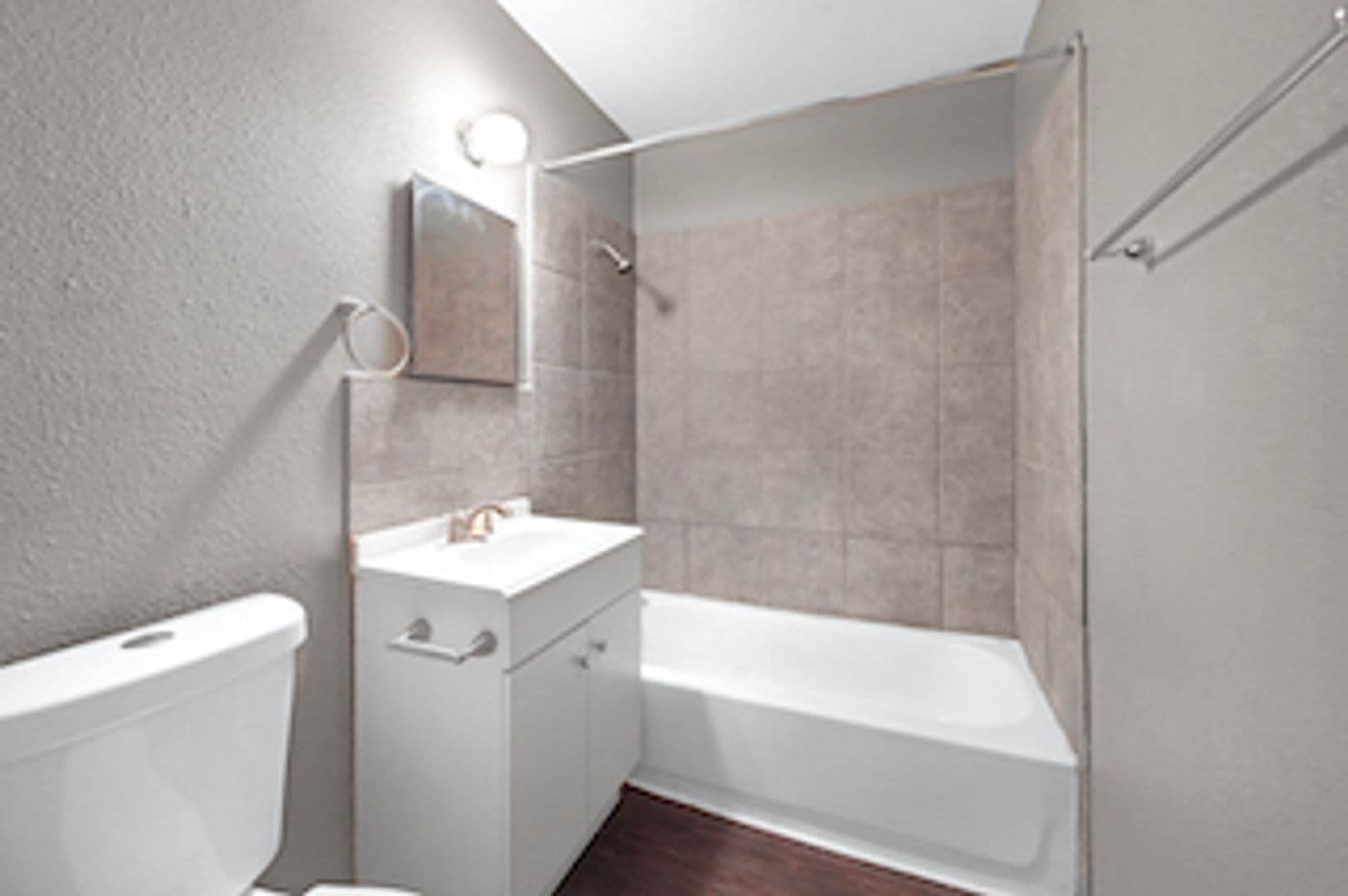 Houston Apartment: 3031 Sumpter St