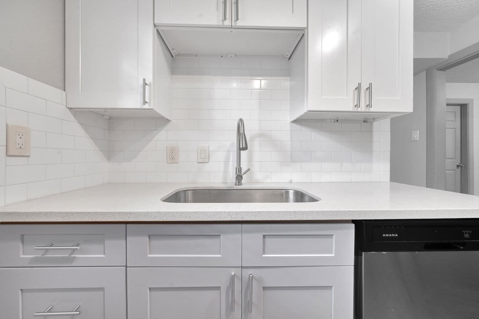 Houston Apartment: 2503 Delano Street - Unit 1