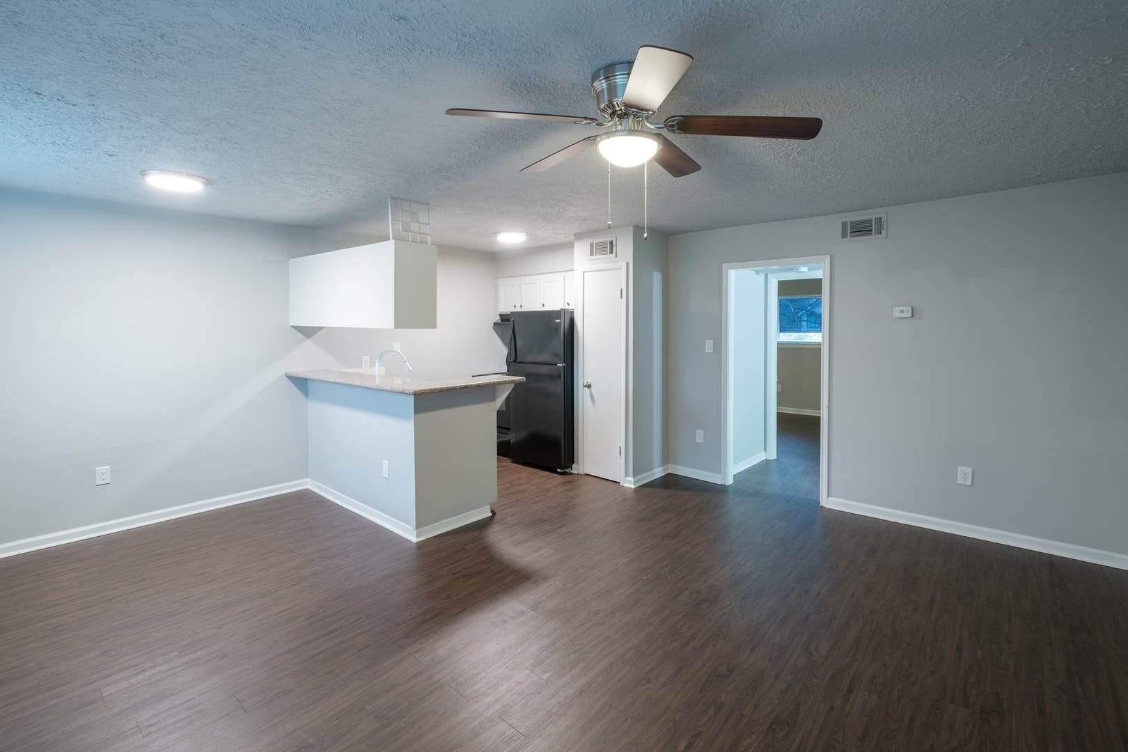 Houston Apartment: 6519 Sloan St - 6