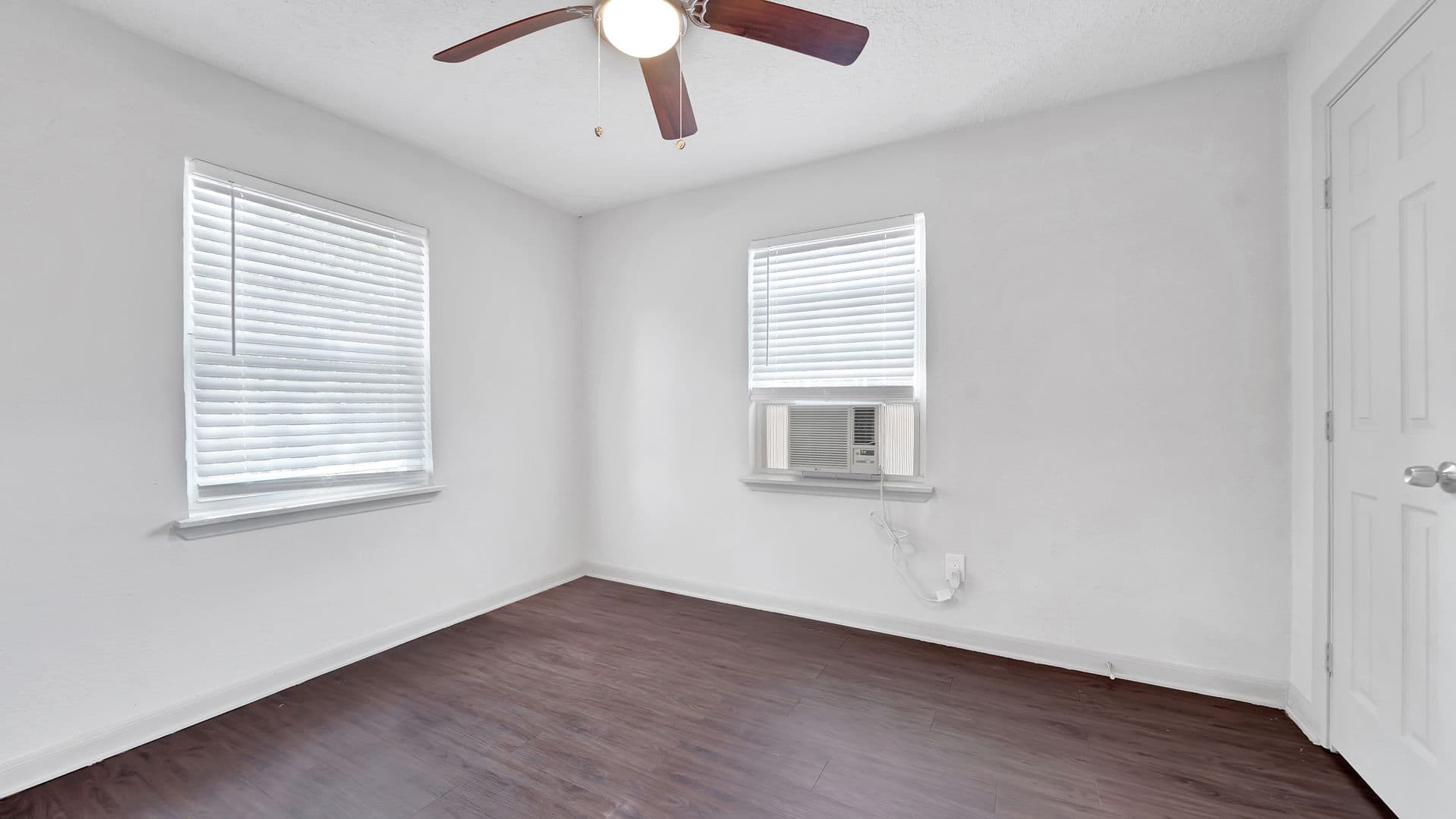 Houston Apartment: 2503 Delano Street - Unit 1