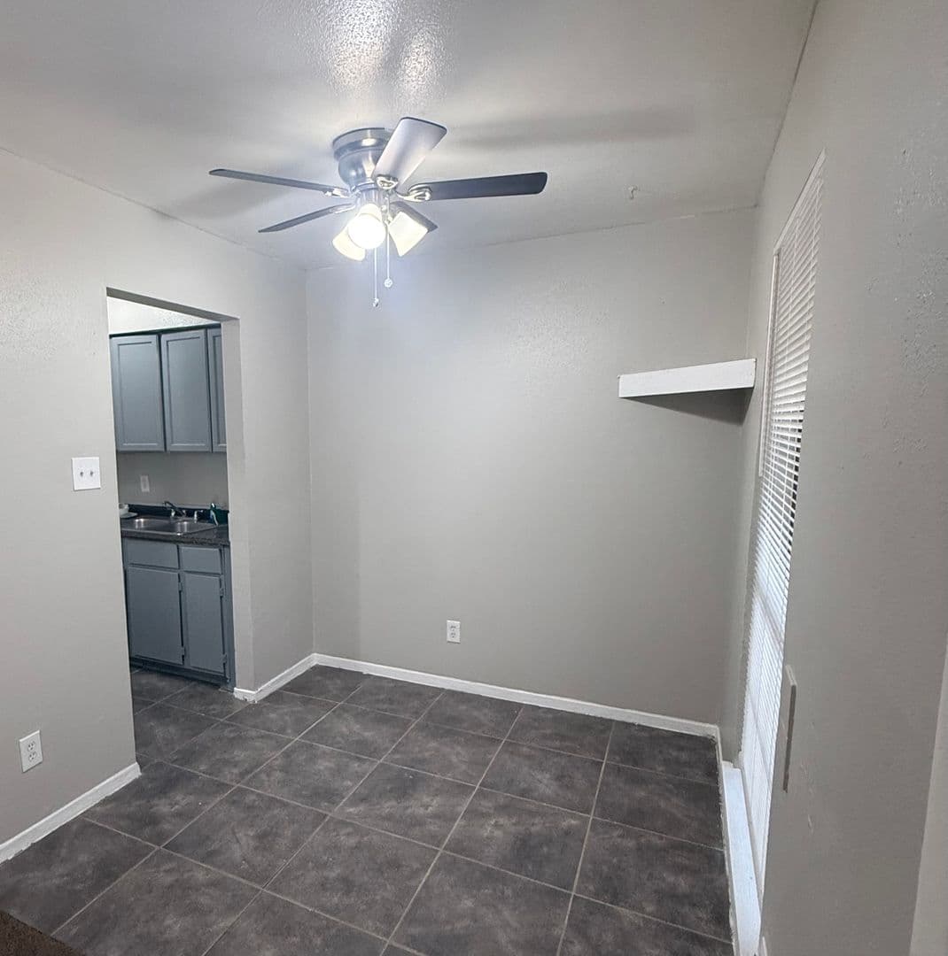 Houston Apartment: 7301 Jensen - 35