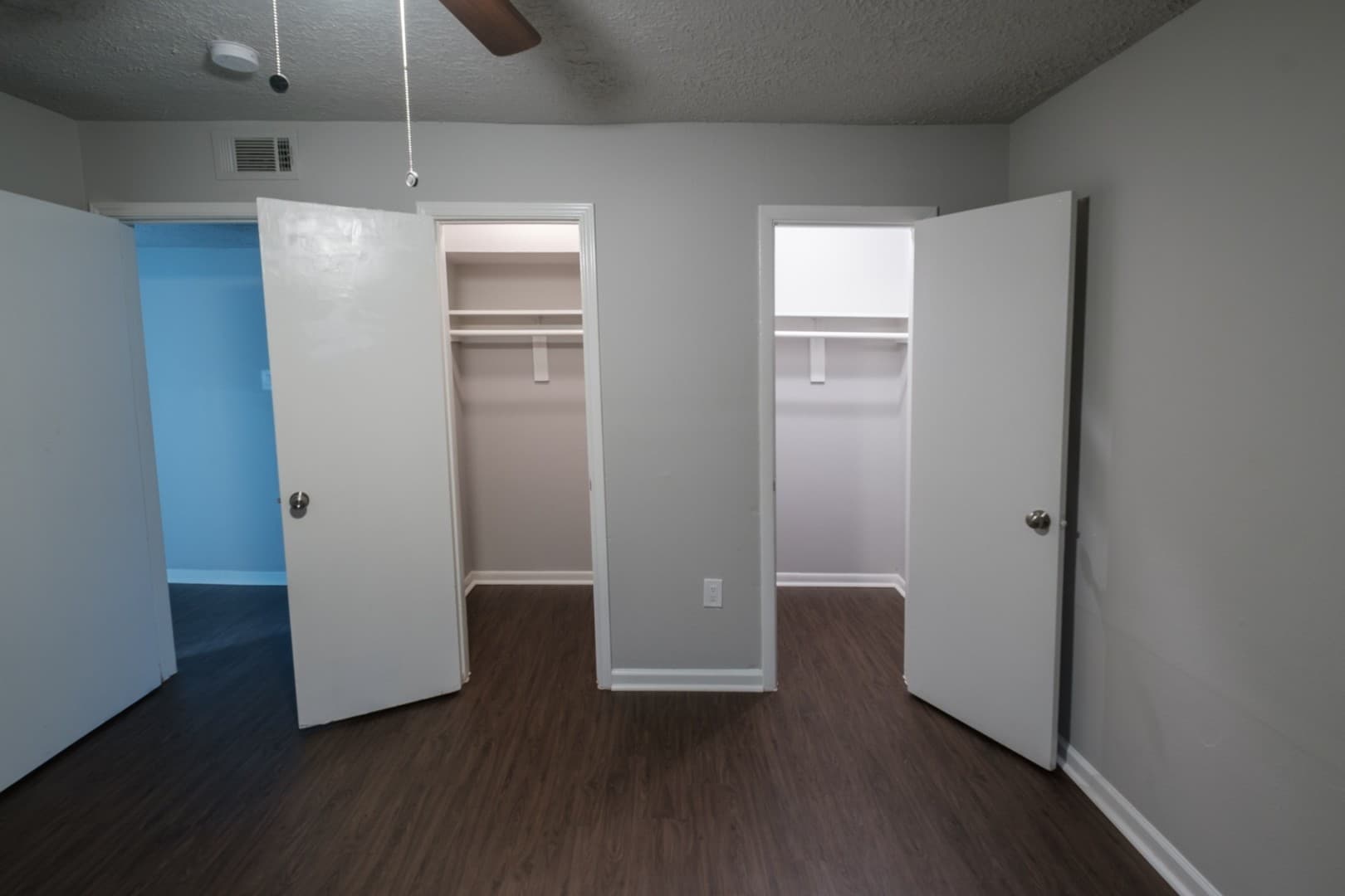 Houston Apartment: 6519 Sloan St - 6