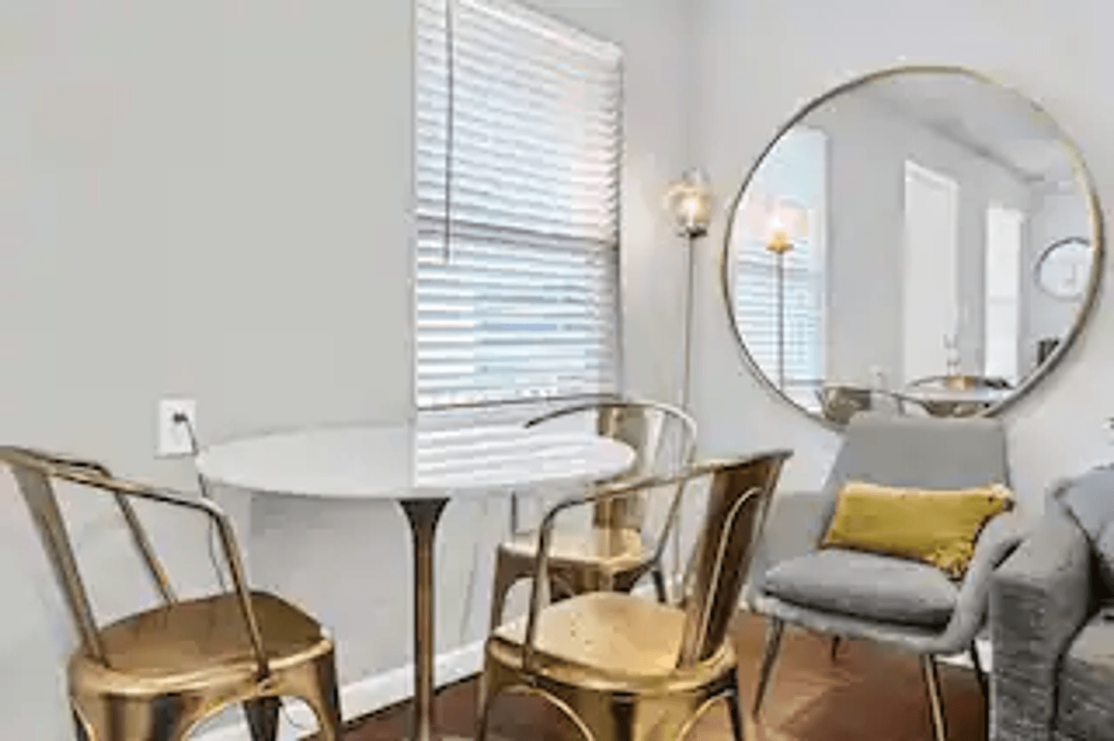 Houston Apartment: 1953 Dryden St