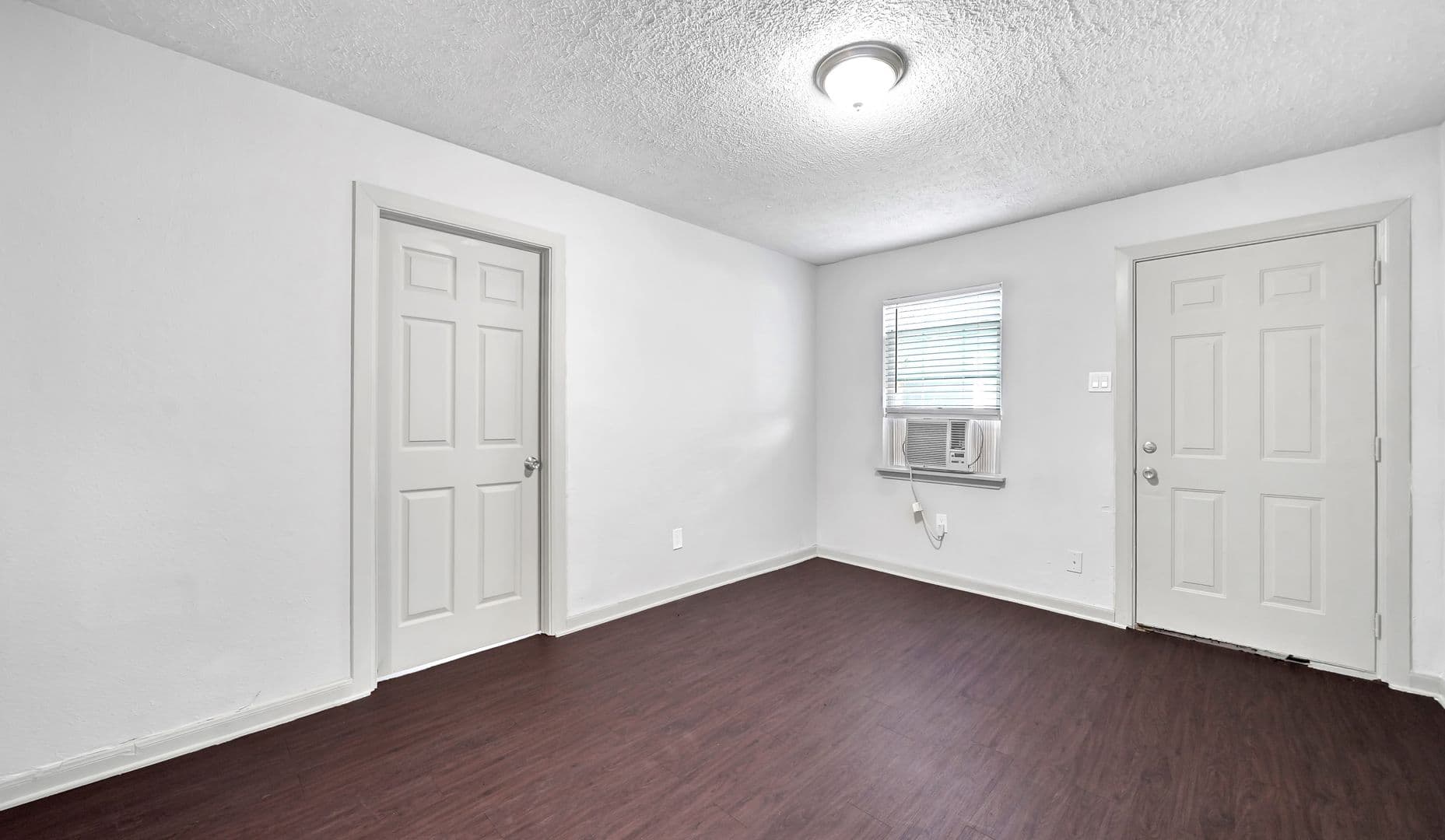 Houston Apartment: 2503 Delano Street - Unit 1