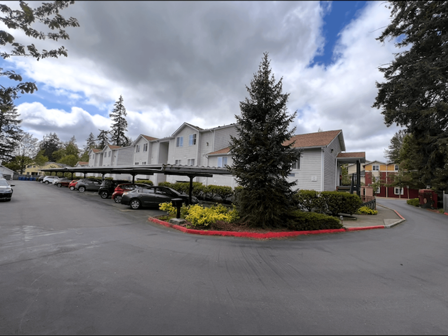 Olympia Apartment: 1220 Fern Street SW