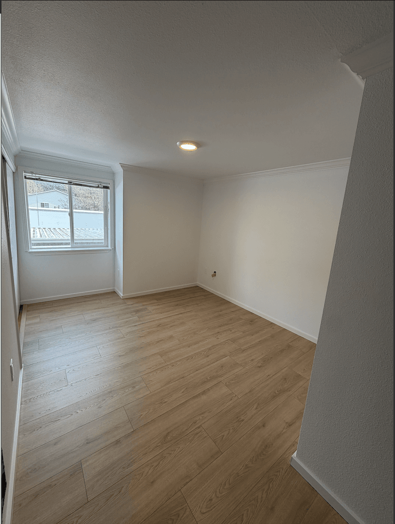Olympia Apartment: 1220 Fern Street SW