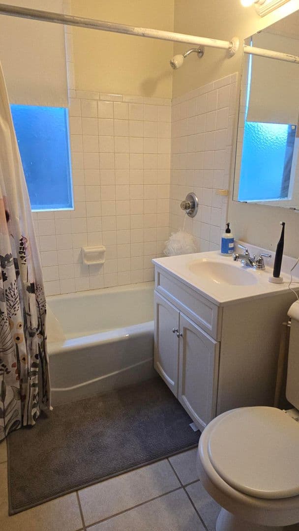 Milwaukee Apartment: 1746-48 N. 54th Street