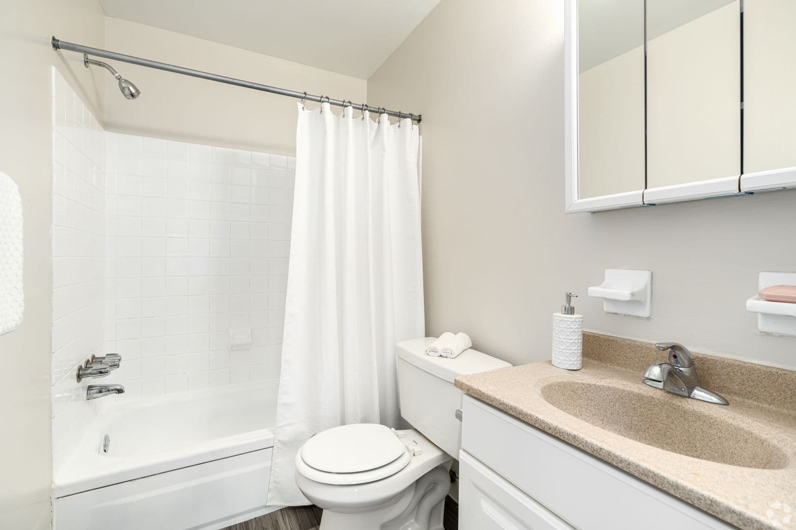 Secane Apartment: 151 S. Bishop Avenue