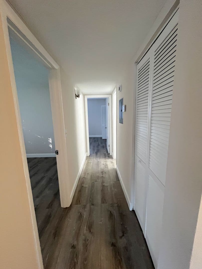 Boynton Beach Apartment: 405-526 SE 20th Ave