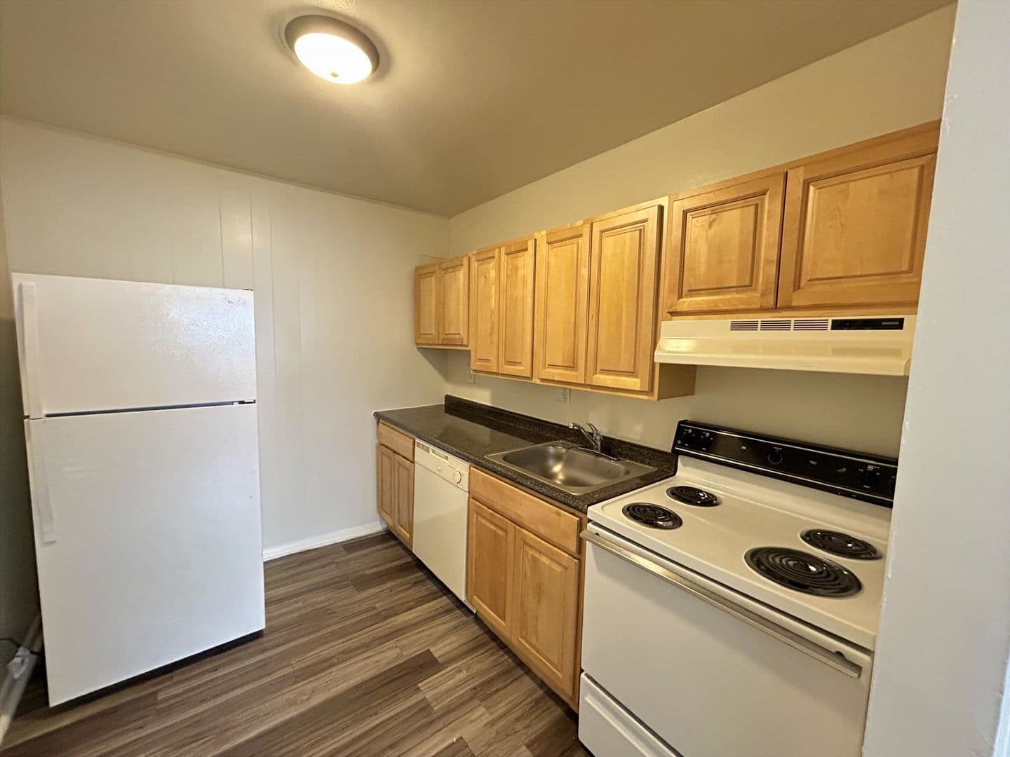 Upper Darby Apartment: 8723 West Chester Pike