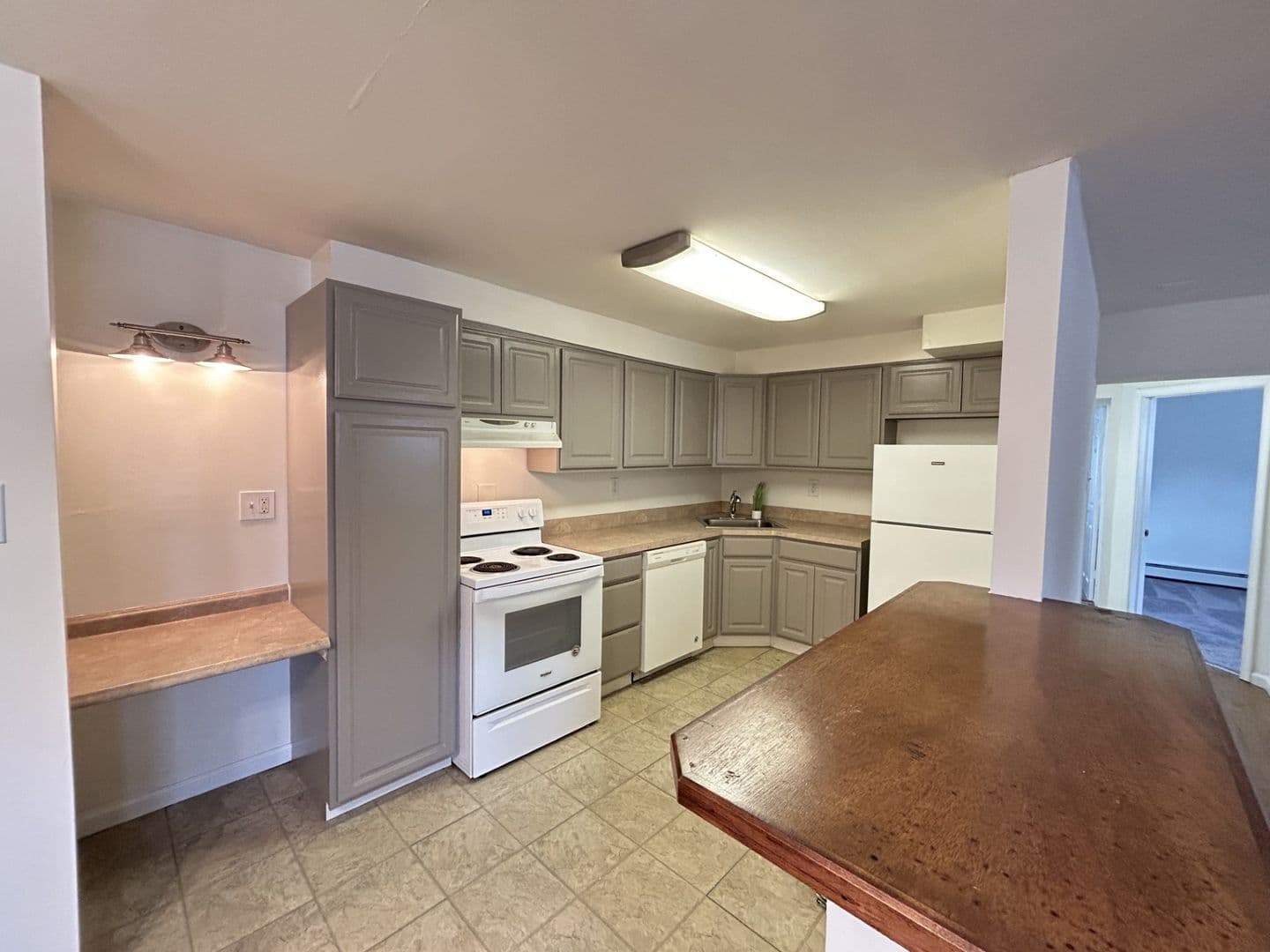 Drexel Hill Apartment: 375 Cheswold Road