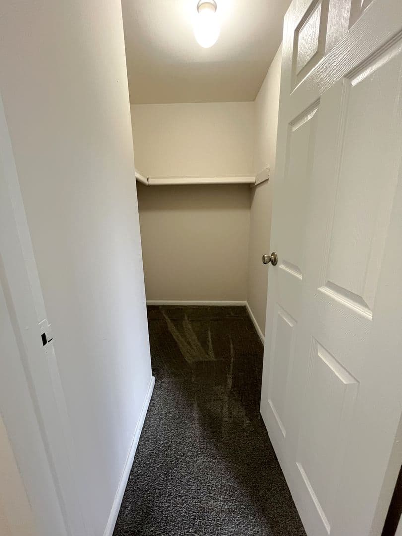 Drexel Hill Apartment: 110 Shadeland Avenue