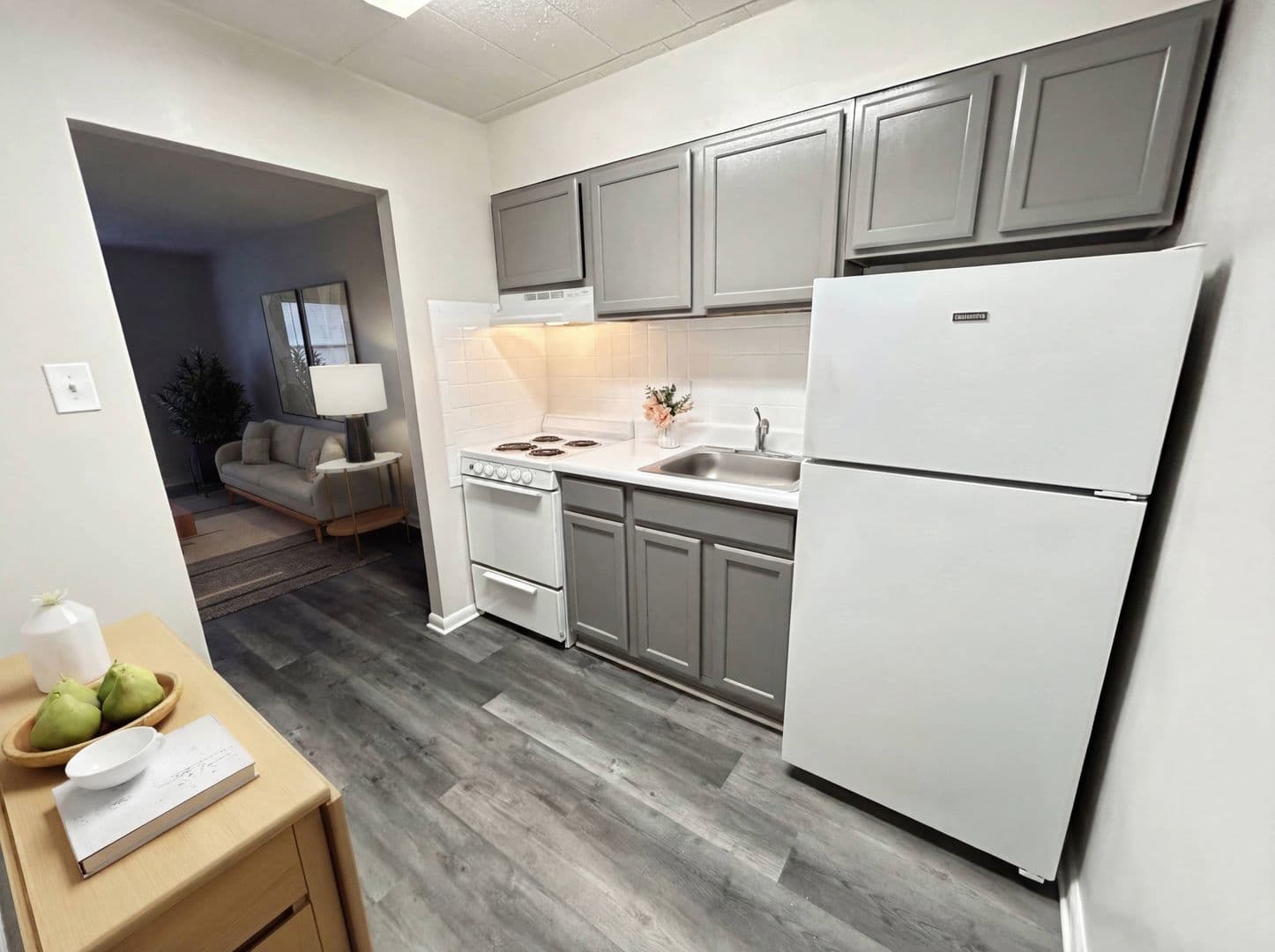 Clifton Heights Apartment: 1 Jefferson Street
