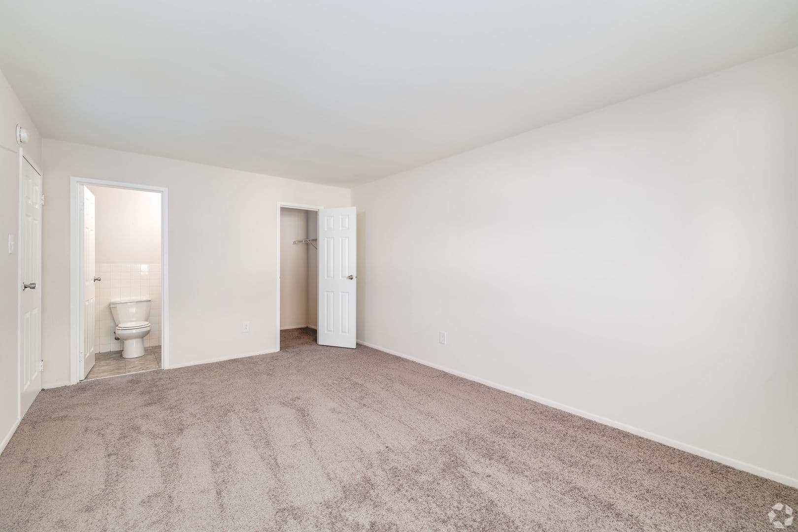 Drexel Hill Apartment: 110 Shadeland Avenue