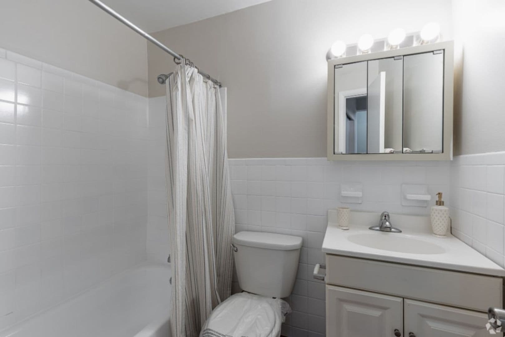 Clifton Heights Apartment: 1 Jefferson Street