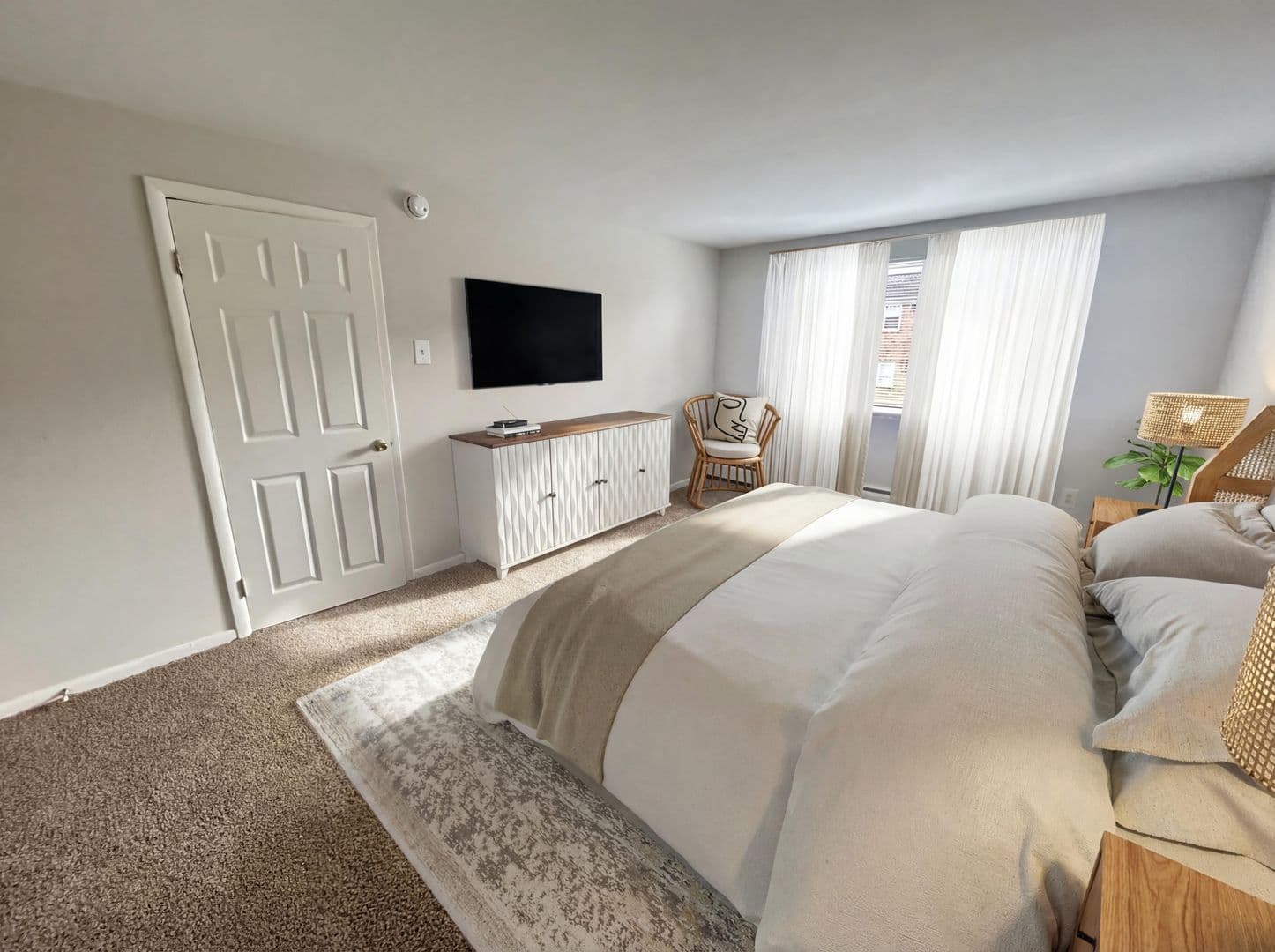 Clifton Heights Apartment: 18 N. Oak Avenue