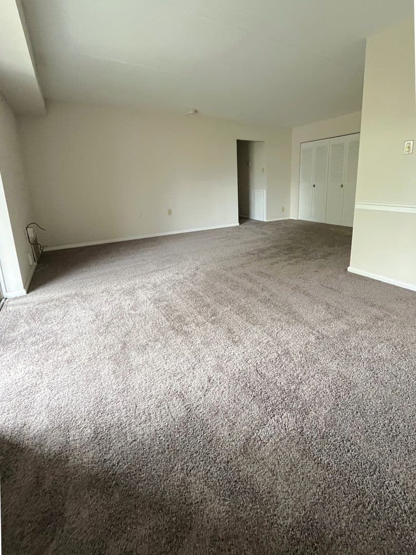 Drexel Hill Apartment: 110 Shadeland Avenue