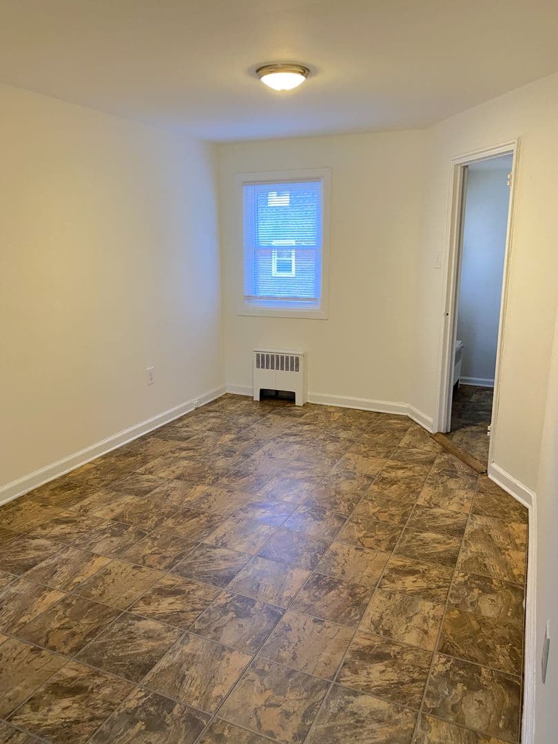 Upper Darby Apartment: 87-89 South State Road