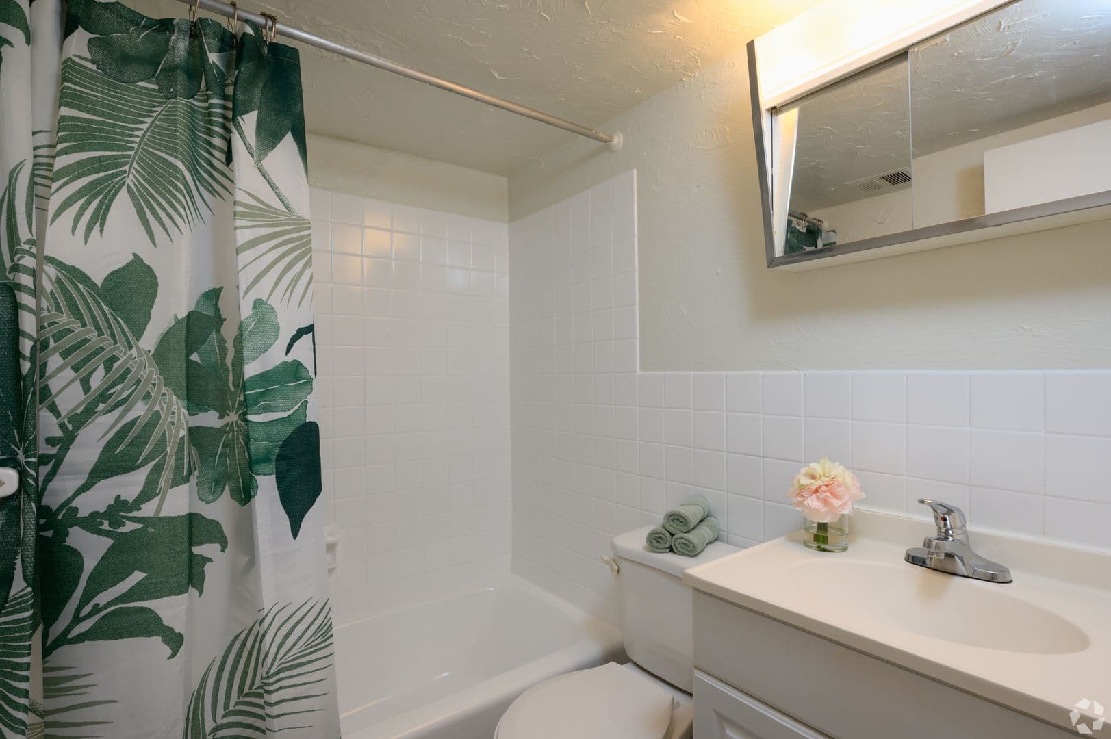 Upper Darby Apartment: 30 S. State Road