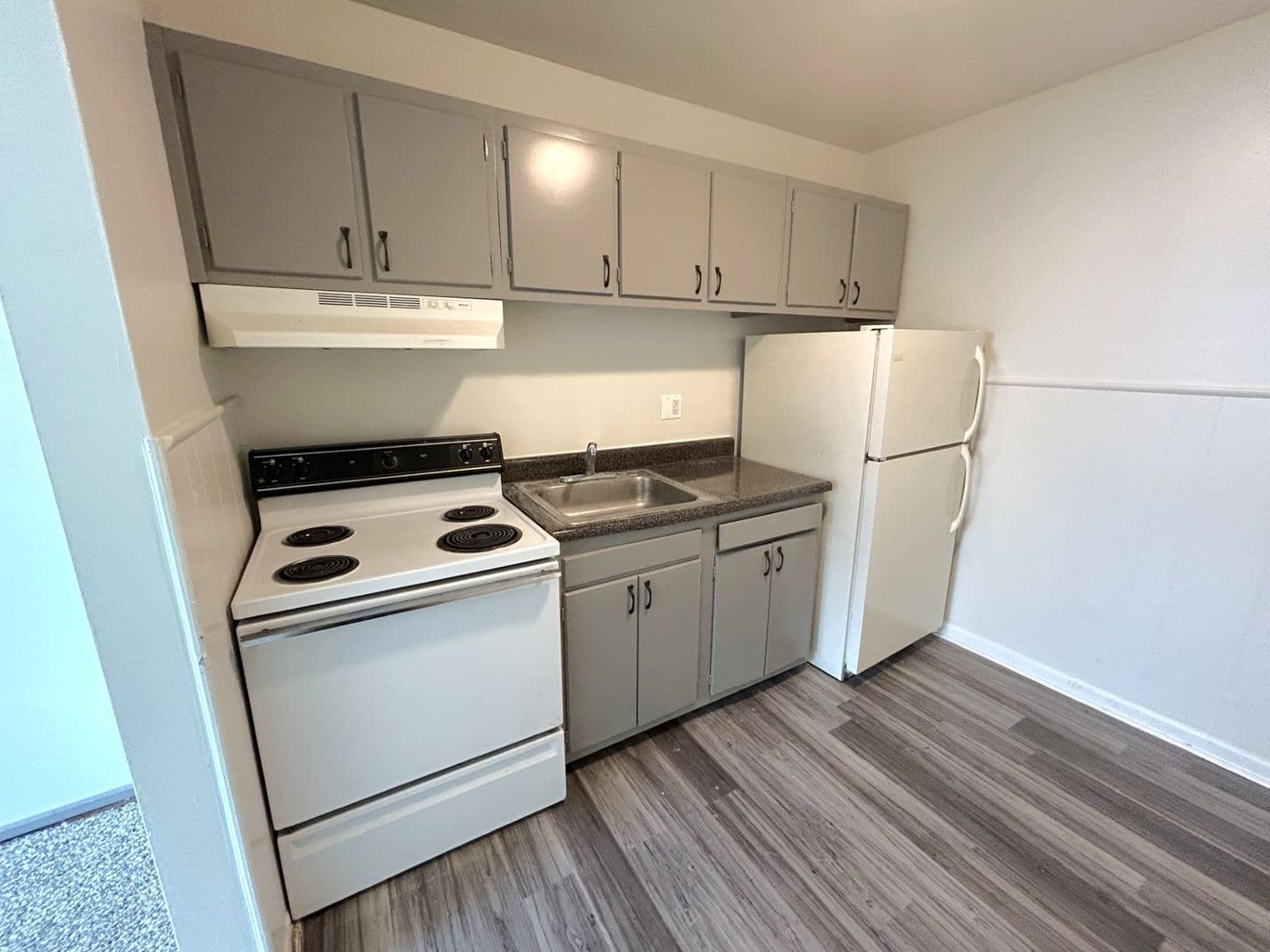 Upper Darby Apartment: 8723 West Chester Pike