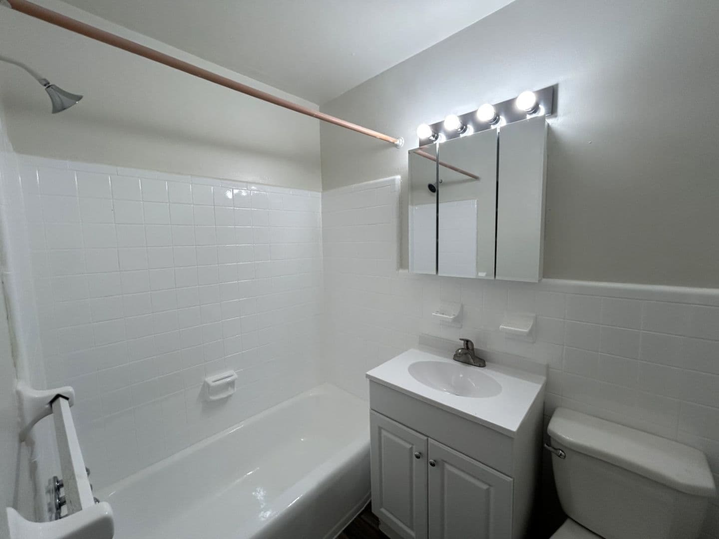 Upper Darby Apartment: 8723 West Chester Pike