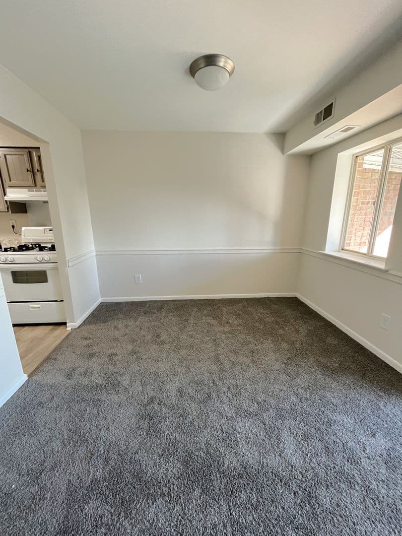 Drexel Hill Apartment: 110 Shadeland Avenue