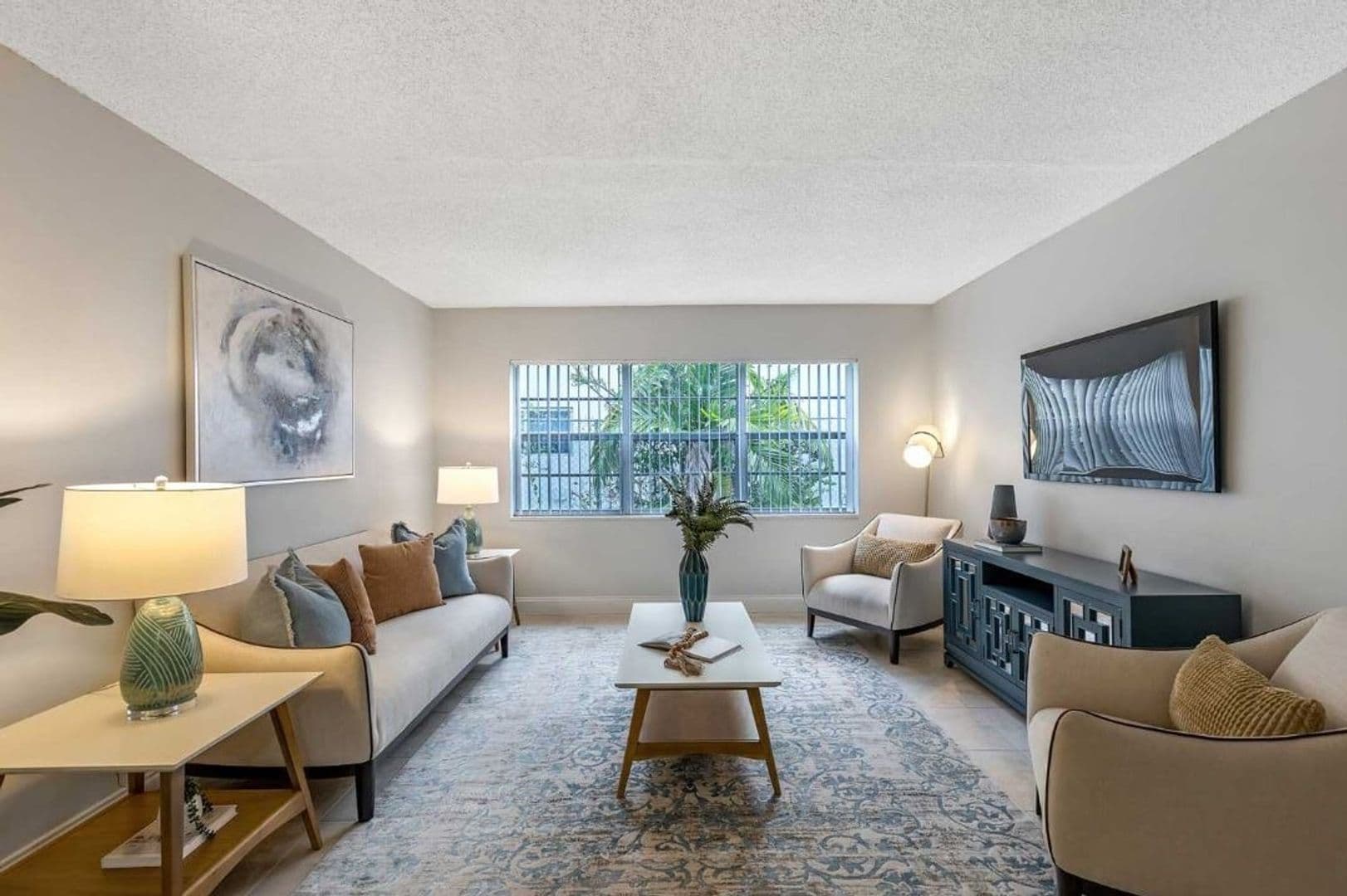 Pompano Beach Apartment: 500 E McNab Road