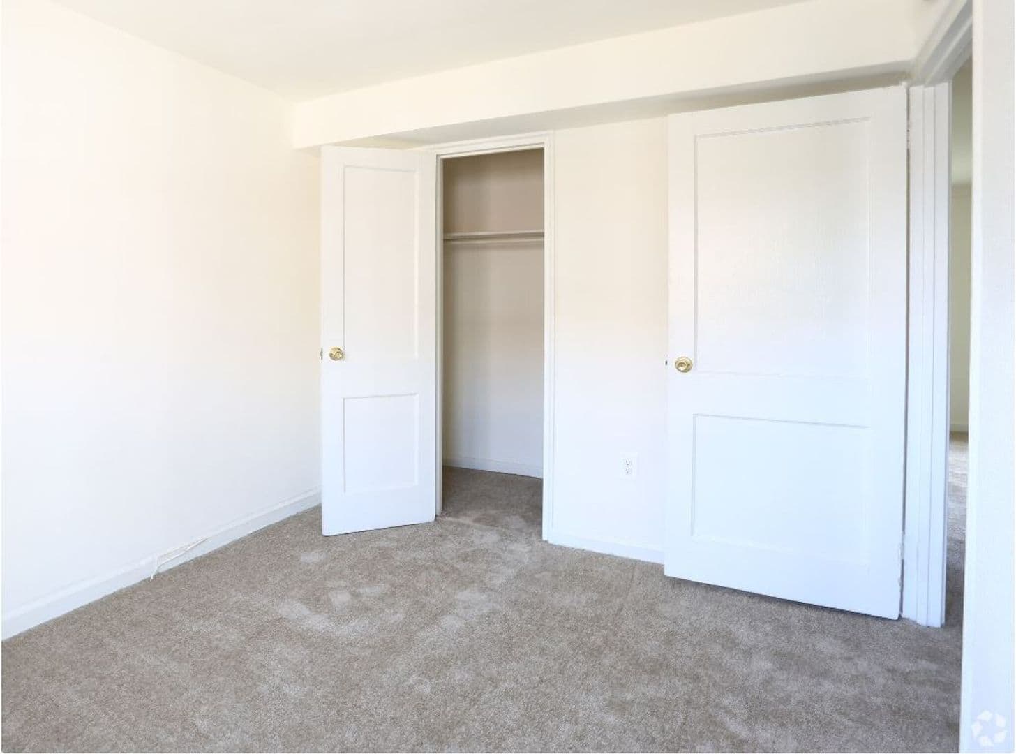 Upper Darby Apartment: 87-89 South State Road